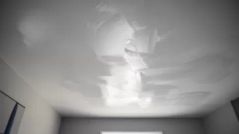 Smugi na suficie pod światło